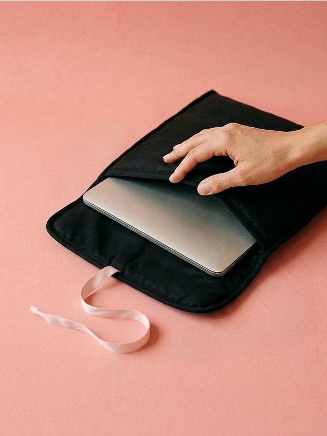 Sinsay - Geantă pentru laptop cu fundă - negru