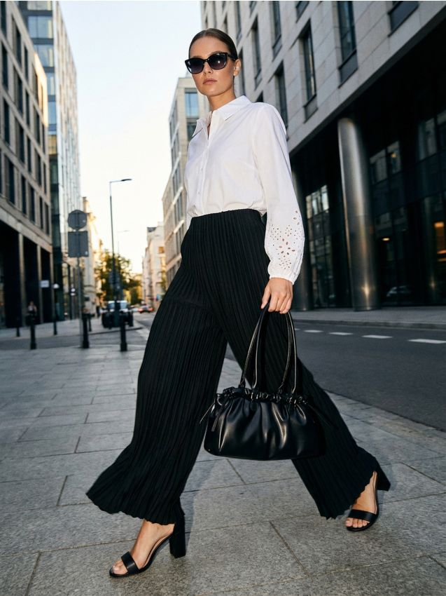 Sinsay - Cămașă din bumbac cu finisaj din dantelă la mâneci - alb