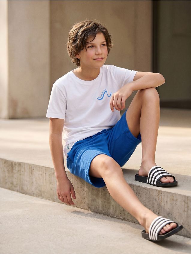 Sinsay - Tricou din bumbac cu inscripție Catching the Waves - alb