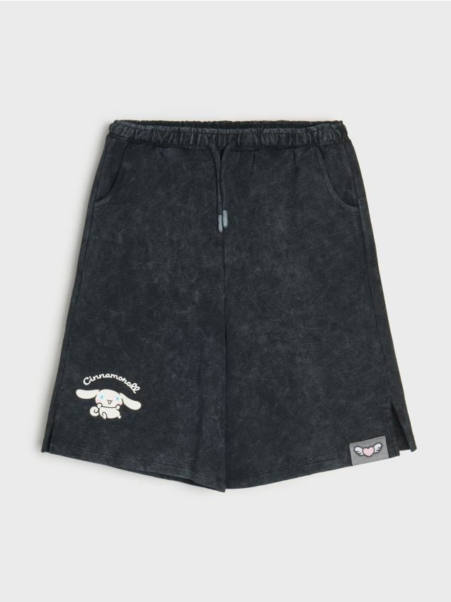 Sinsay - Pantaloni scurți cu imprimeu Cinnamoroll - negru