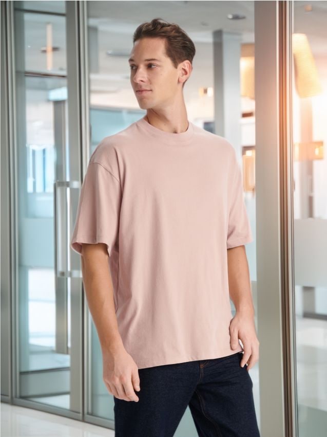 Oversized-lõikega T-särk - SINSAY