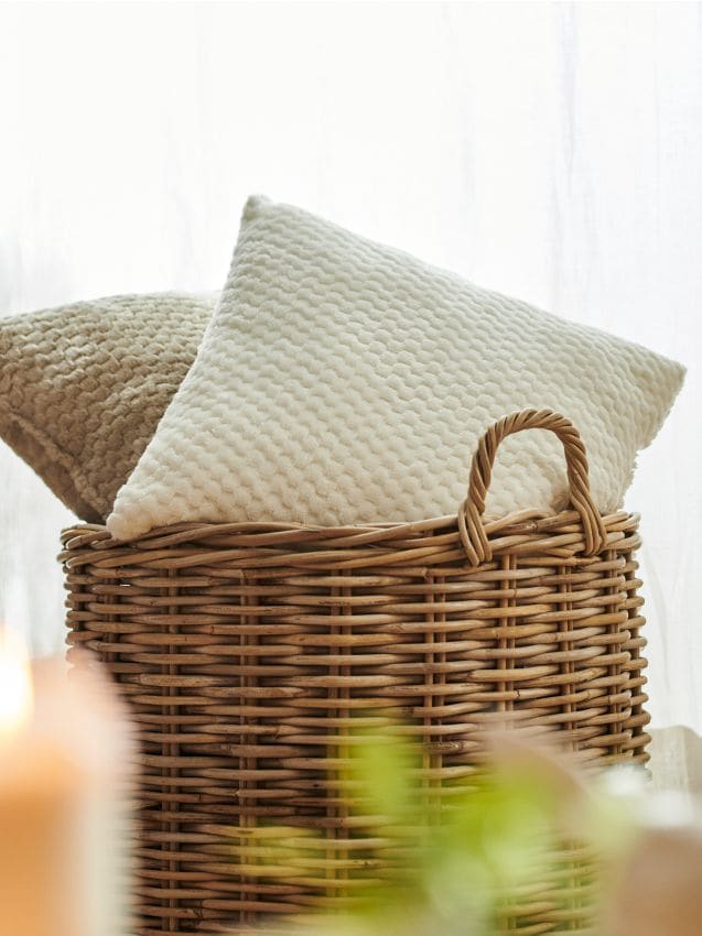 Sinsay - Pernă decorativă - crem