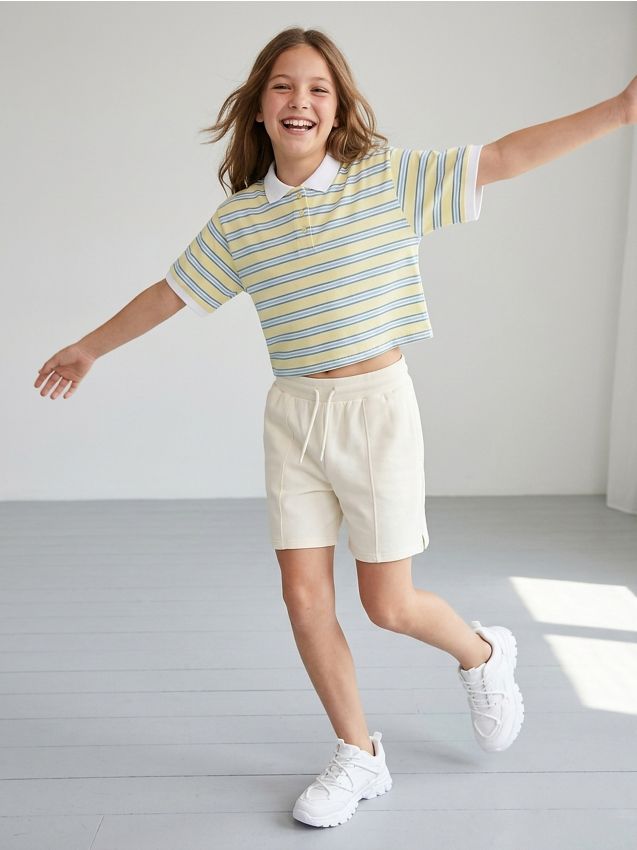 Sinsay - Pantaloni scurți lejeri cu bumbac - crem