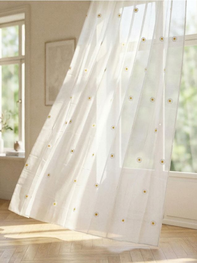 Sinsay - Perdea pe bandă cu margarete brodate - alb