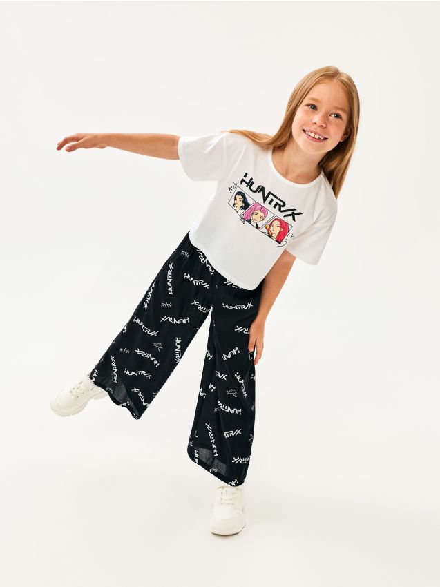Sinsay - Set din bumbac: tricou și pantaloni K-Pop Demon Hunters - multicolor