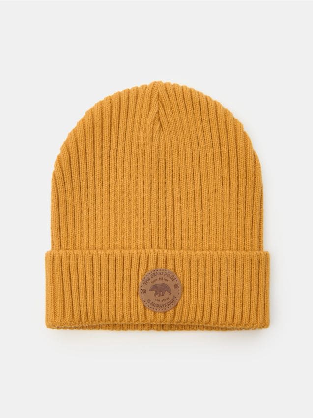 Sinsay - Čiapka beanie z prúžkovaného úpletu - jantárová