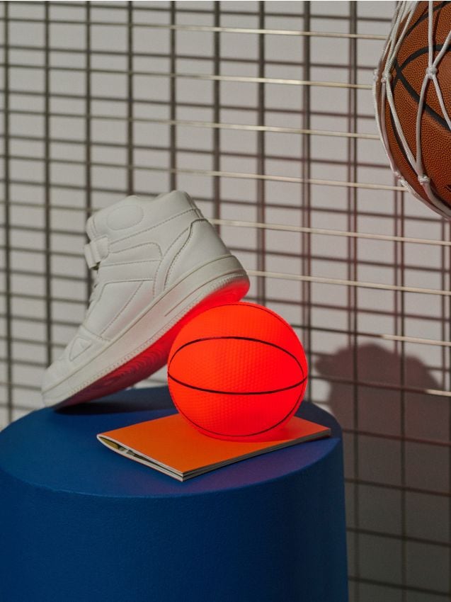 Sinsay - Lumină de noapte LED în formă de minge de baschet - oranj-mandarină