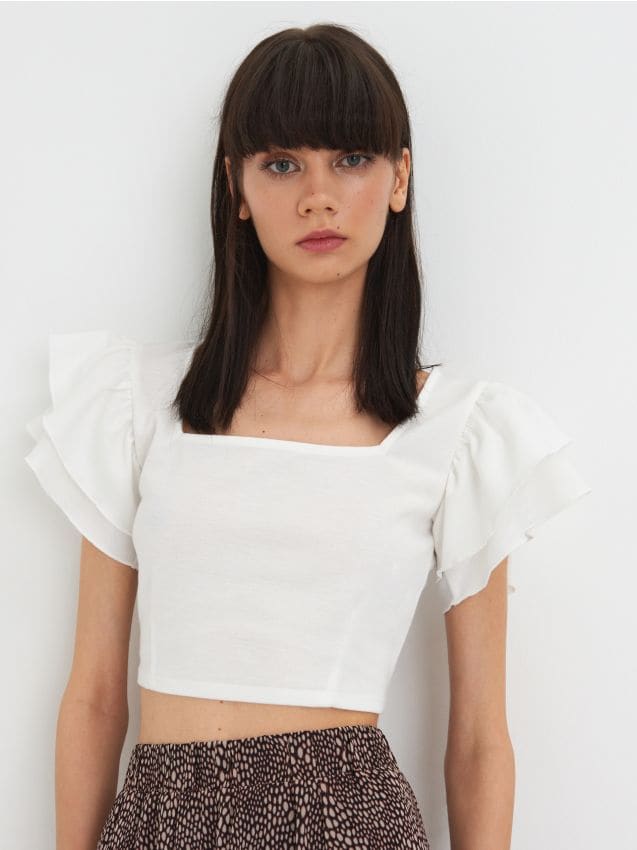 Crop top with embroidery Color nude - SINSAY - 7959J-02X