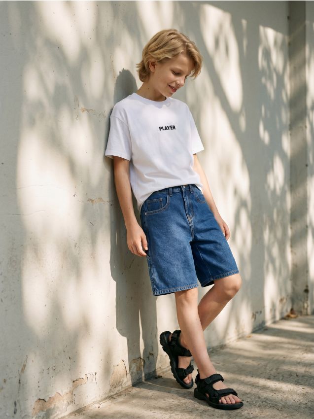 Sinsay - Pantaloni scurți din denim cu efect prespălat - bleumarin