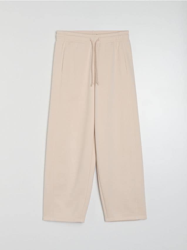Sinsay - Pantaloni de trening barrel din fleece - bej