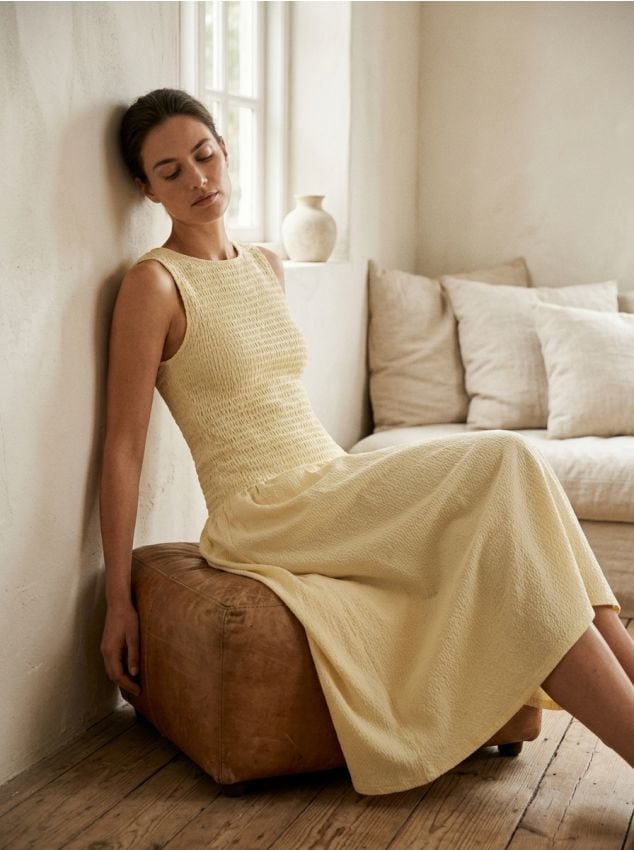 Sinsay - Sukienka midi z marszczeniem - żółty