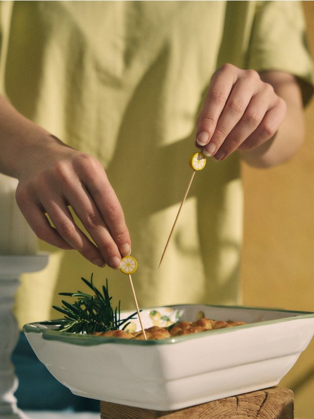 Sinsay - Set de scobitori cu motiv de lămâi, 50 buc. - galben