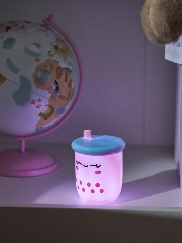 Sinsay - Lampă decorativă LED în formă de băutură bubble tea - roz