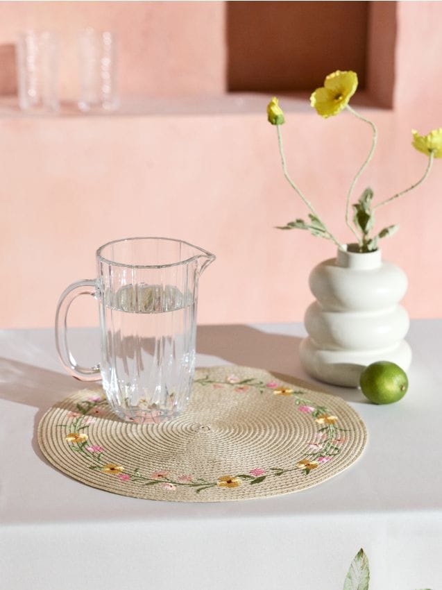Sinsay - Suport de masă împletit cu broderie florală - crem