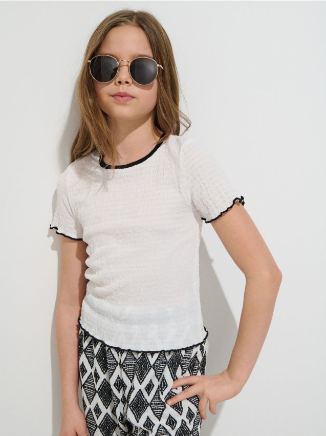 Sinsay - Tricou cu margine contrastantă - crem