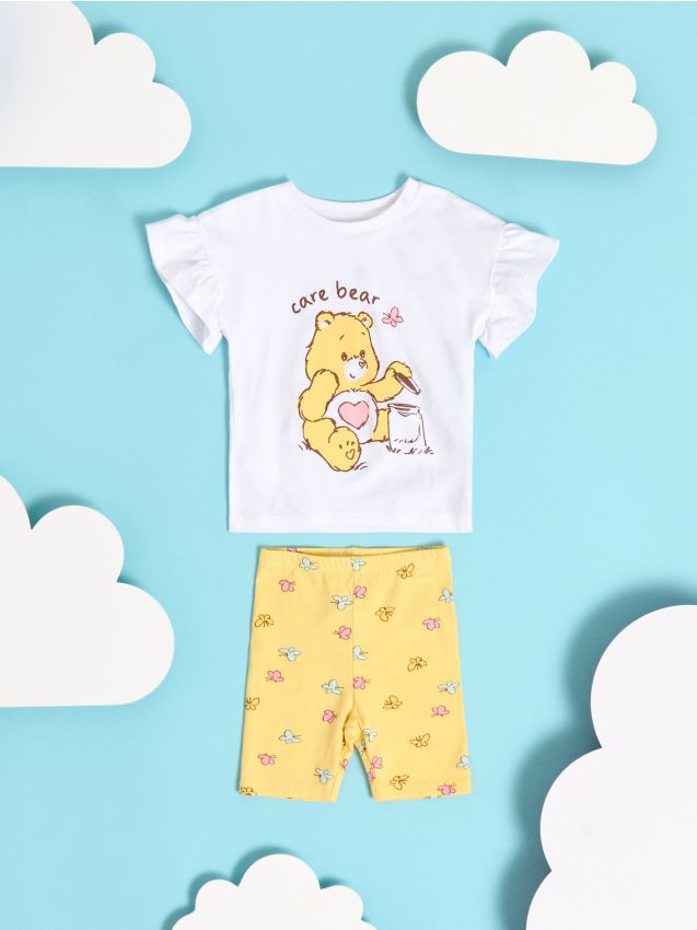 Sinsay - Compleu cu top și pantaloni scurți Care Bear - galben