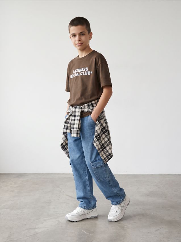 Sinsay - Tricou oversized din bumbac, cu text - maro