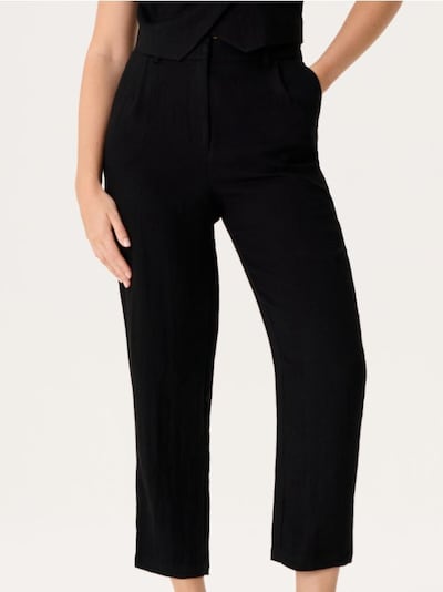Pantaloni eleganți, cu pense