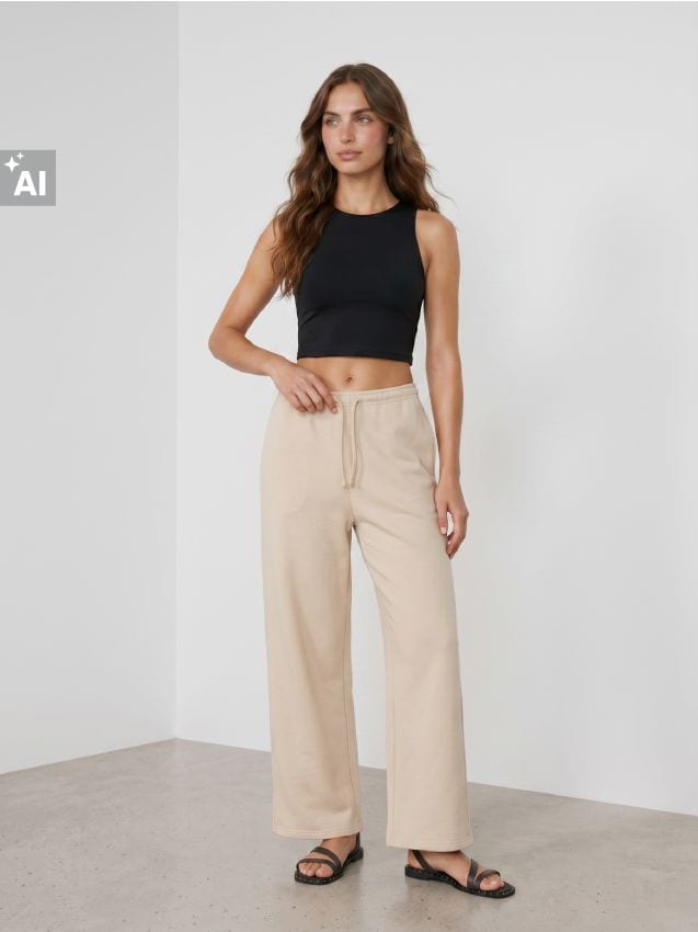 Sinsay - Pantaloni de trening cu crac larg - bej