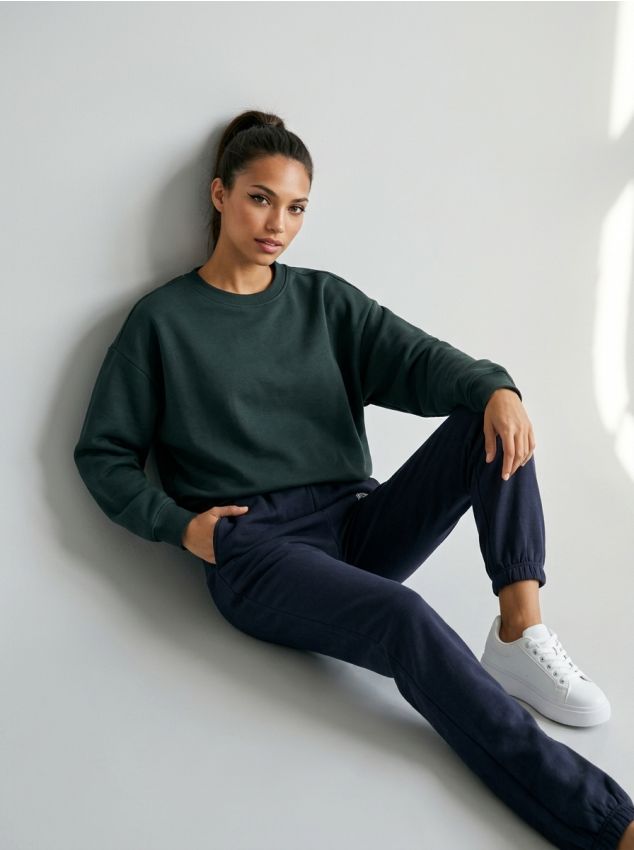 Sinsay - Pantaloni de trening jogger cu imprimeu MICHIGAN - bleumarin