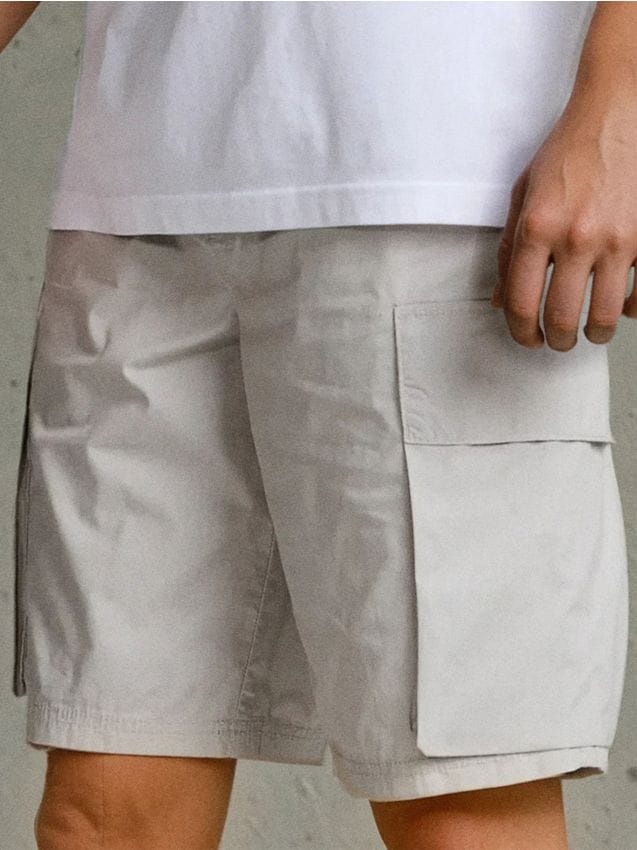 Sinsay - Pantaloni scurți cargo, din bumbac - nude