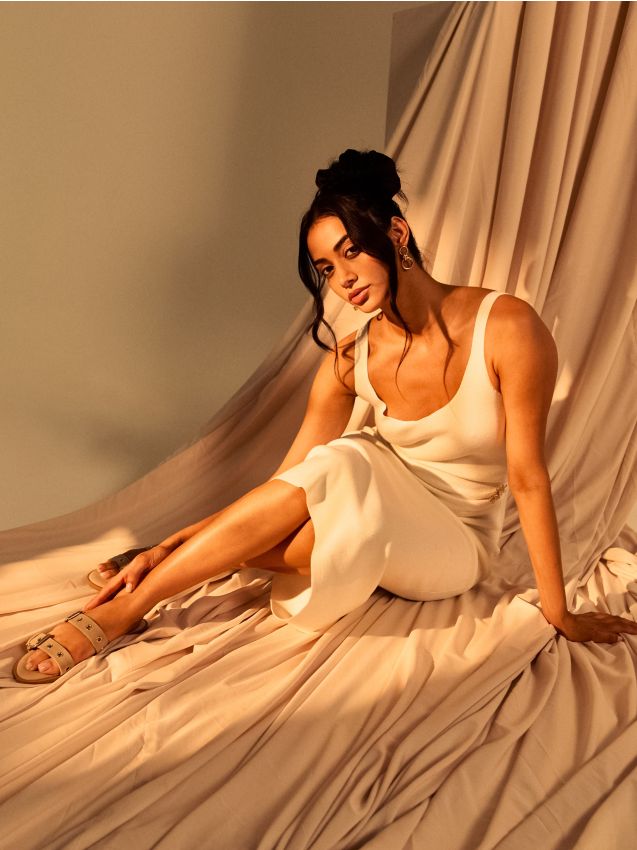 Sinsay - Papuci cu două barete și catarame - bej