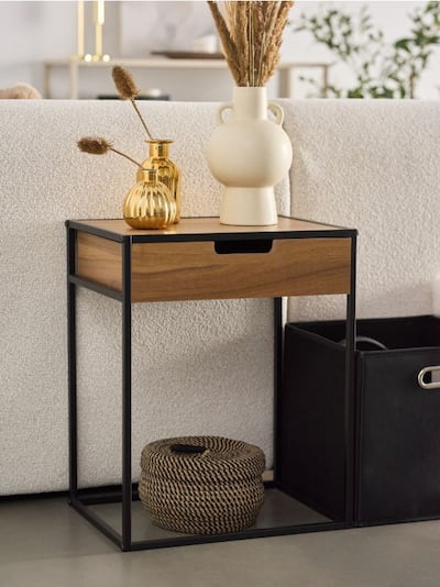 Нічний столик з шухлядою