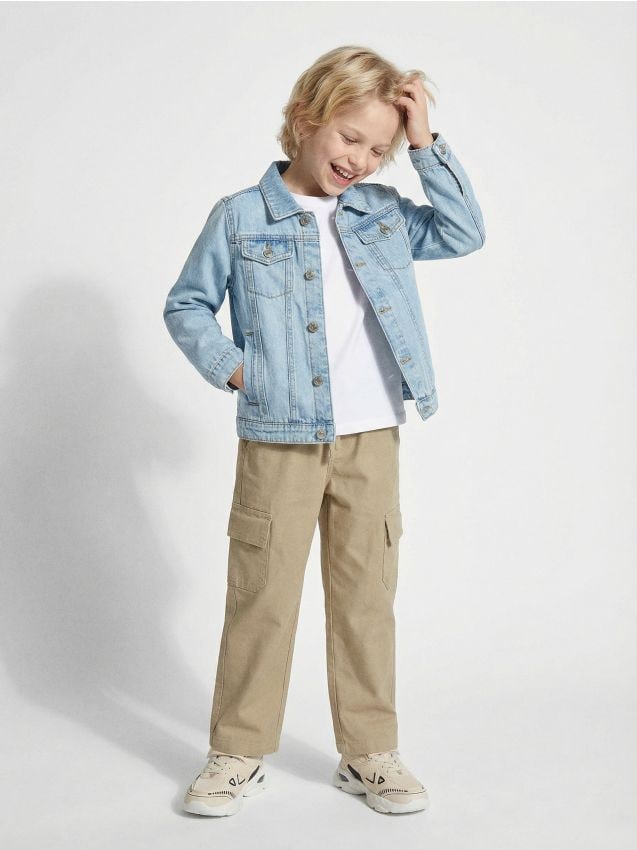 Sinsay - Spodnie straight leg z kieszeniami cargo - beżowy