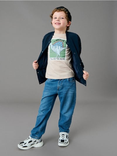 Džíny loose fit s nastavitelným pasem