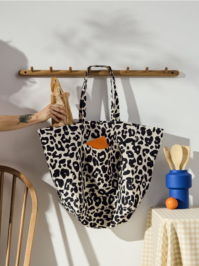 Sinsay - Geantă shopper cu imprimeu leopard - crem