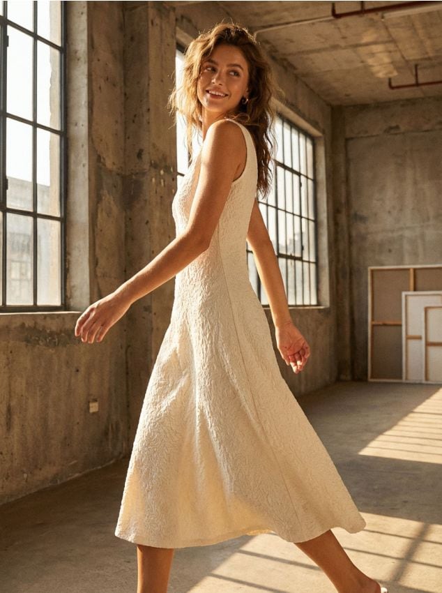 Sinsay - Rochie midi structurată cu bretele - crem