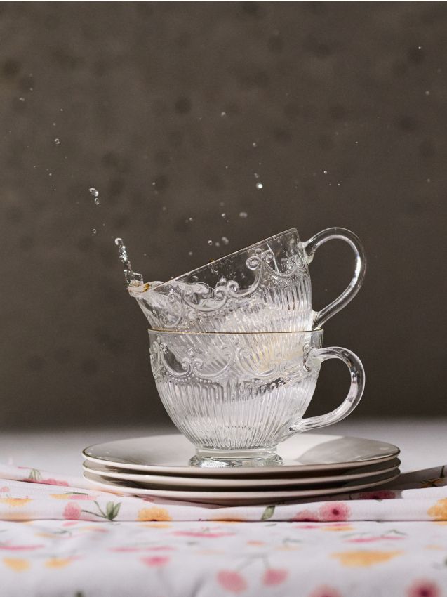 Sinsay - Cești din sticlă cu picior, cu model embosat și margine aurie, set 2 bucăți - clear