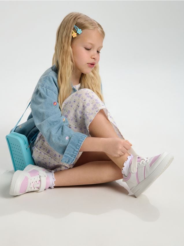 Sneakers con lacci - SINSAY