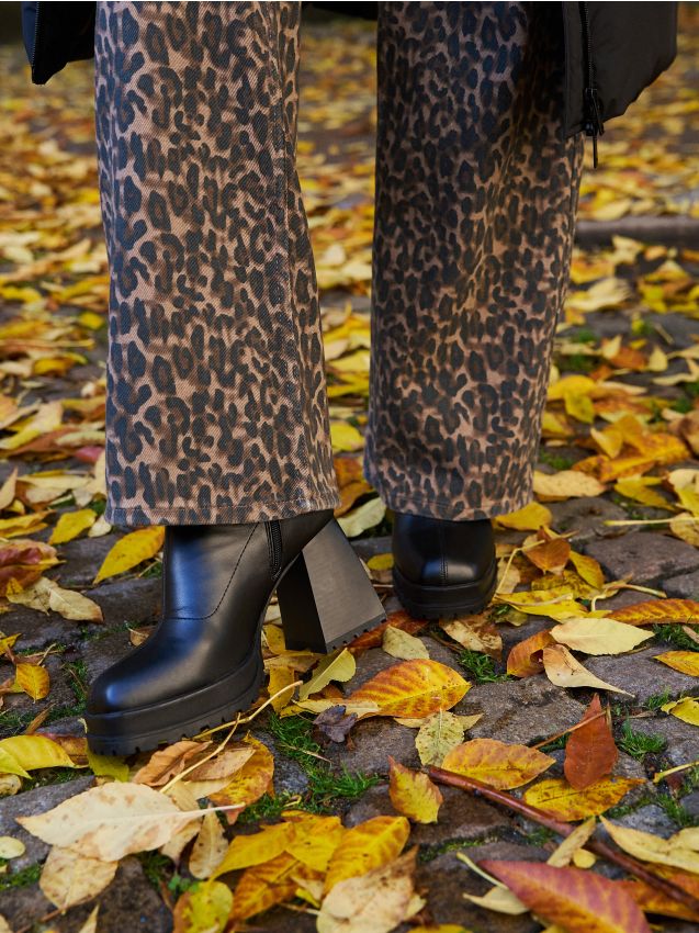 Sinsay - Členkové topánky z umelej kože - čierna