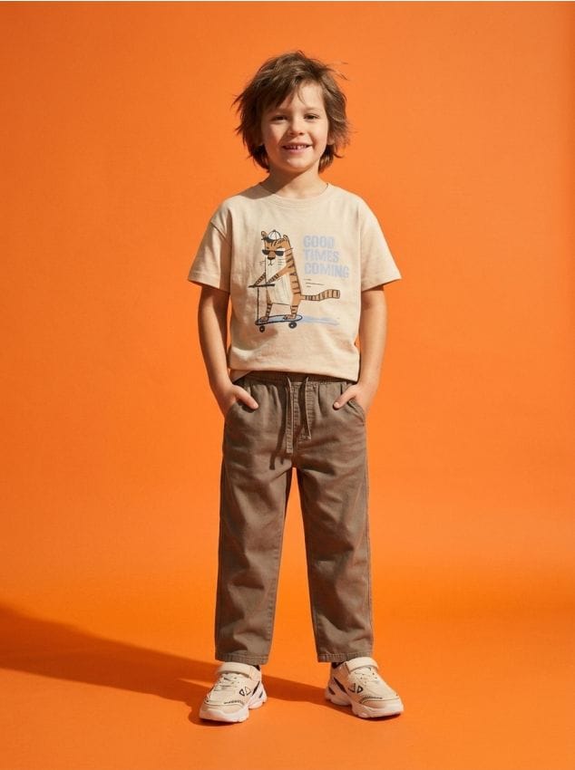 Sinsay - Blugi din bumbac straight leg - cacao-cu-lapte