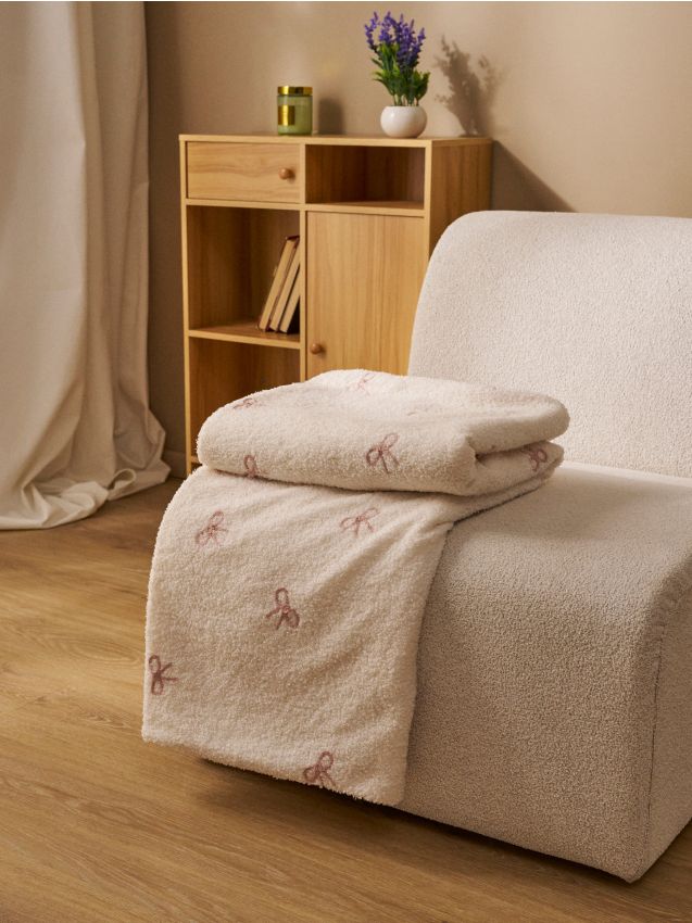 Sinsay - Pătură cu fundițe - alb