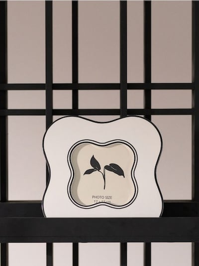 Декоративна рамка в незвичайній формі