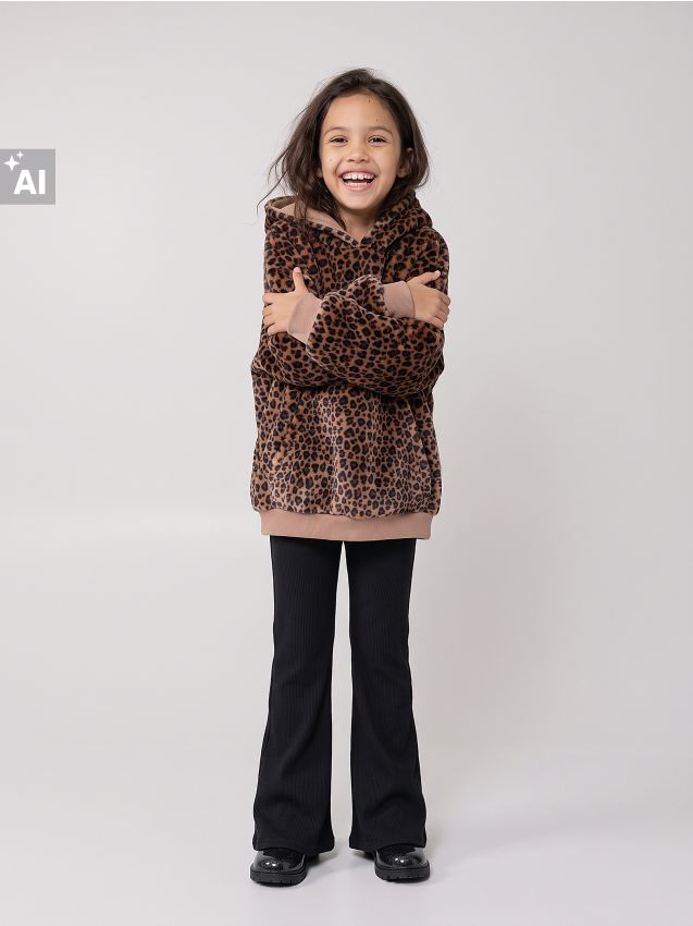 Sinsay - Set: hanorac pufos cu imprimeu leopard și pantaloni evazați cu striații - multicolor