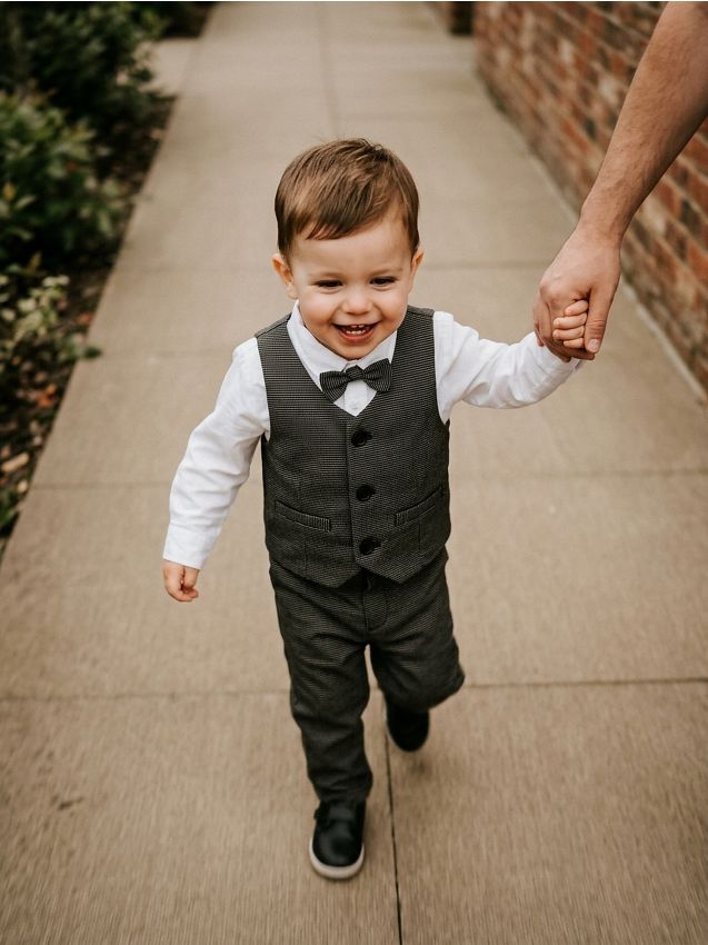 Sinsay - Set elegant: cămașă cu papion, pantaloni și vestă - alb