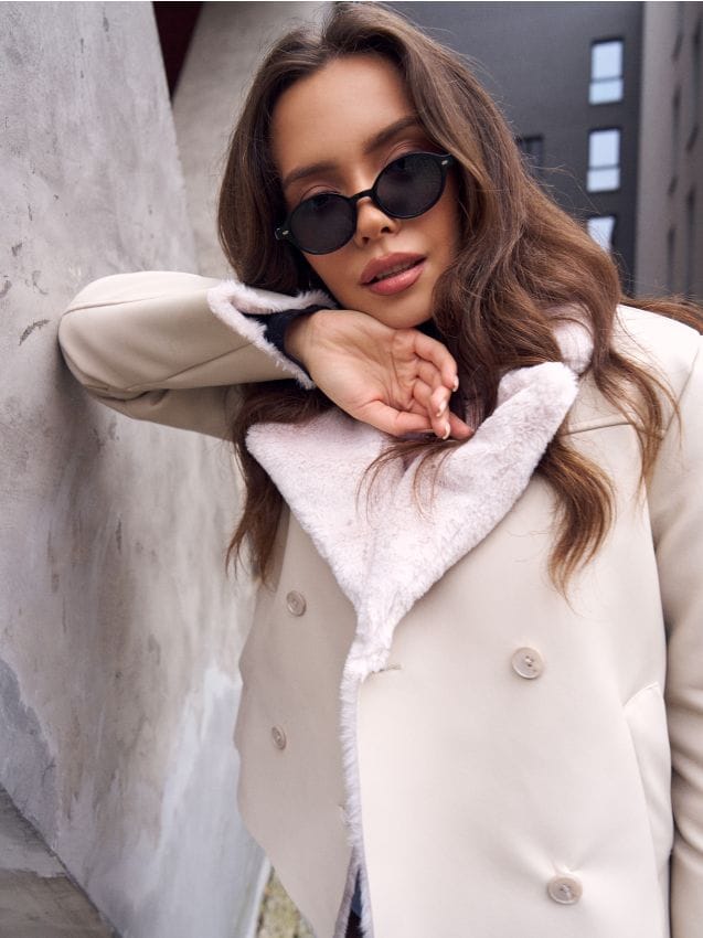 Sinsay - Jachetă sherpa - nude