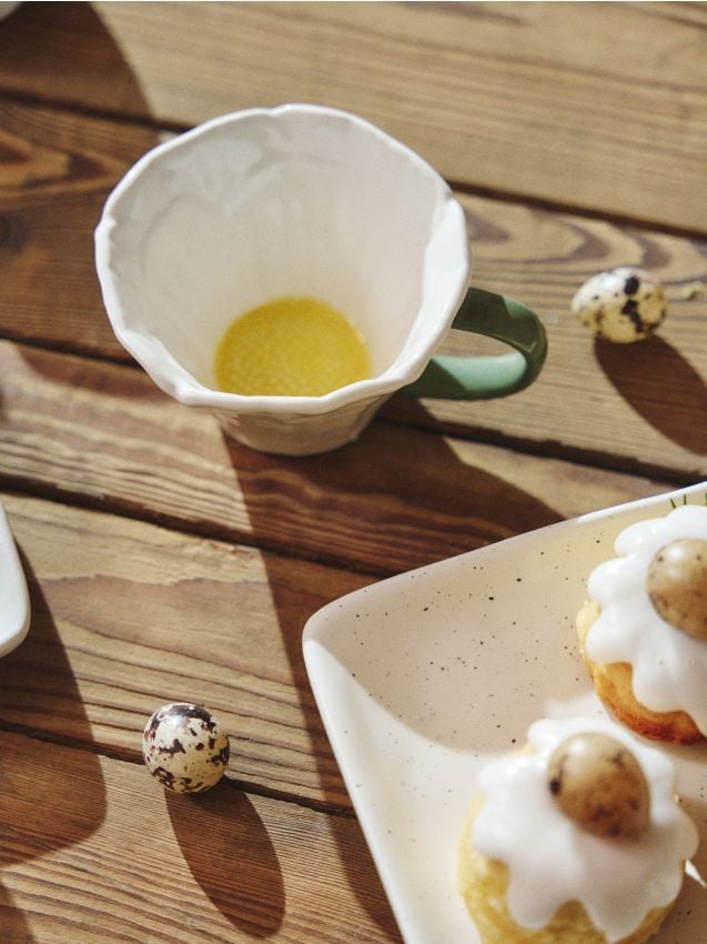 Sinsay - Cană ceramică cu motiv floral - alb