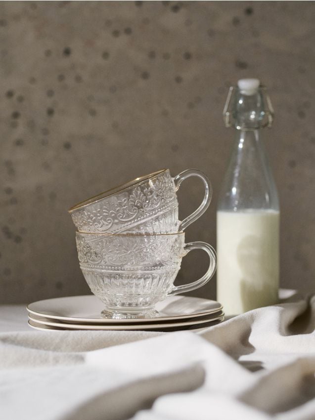 Sinsay - Cești din sticlă cu picior, cu model embosat și margine aurie, set 2 bucăți - clear