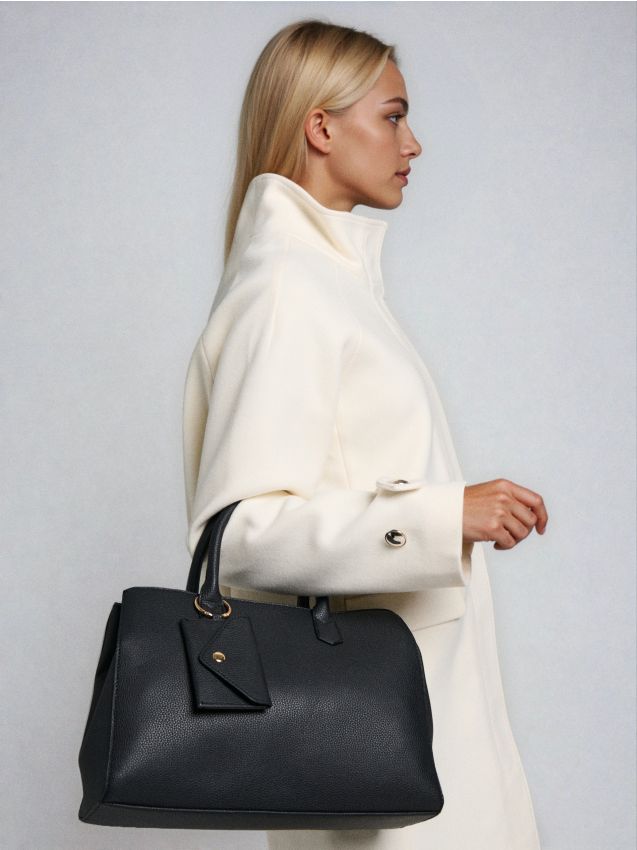 Sinsay - Geantă tip cutie cu curea de umăr - negru