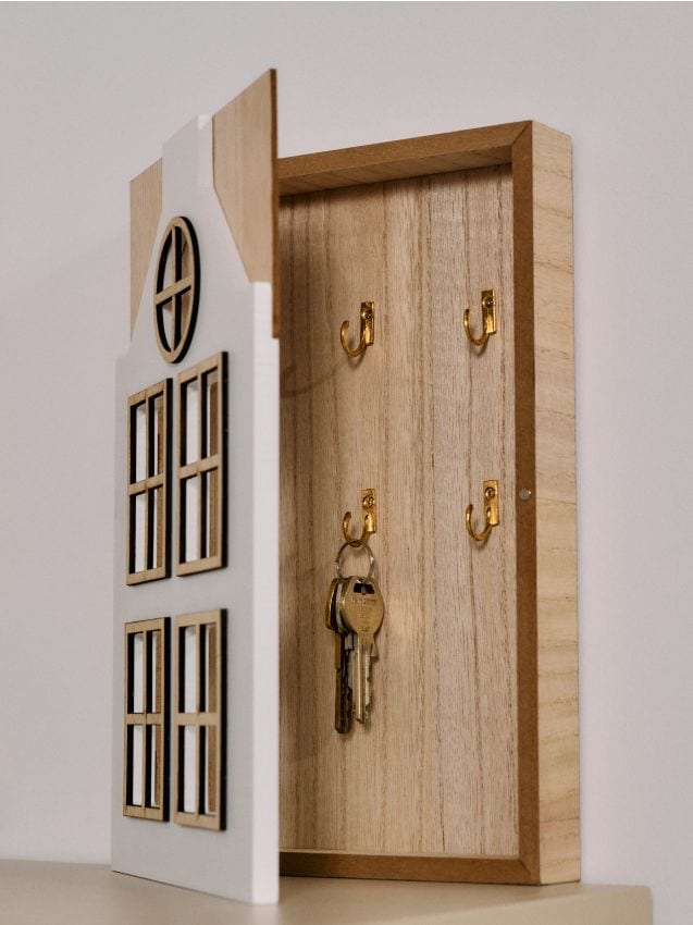 Sinsay - Nástenný organizér na kľúče - biela