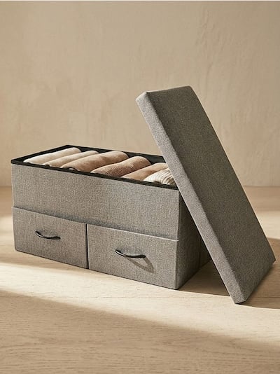 Sitzpouf mit Stauraum und Schubladen