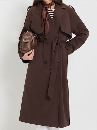 Klasični trenč kaput sa kaišem