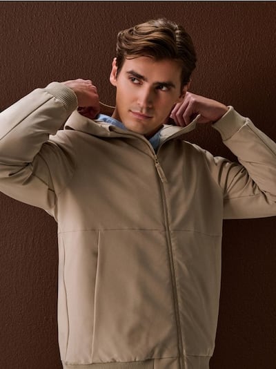 Куртка-бомбер з каптуром