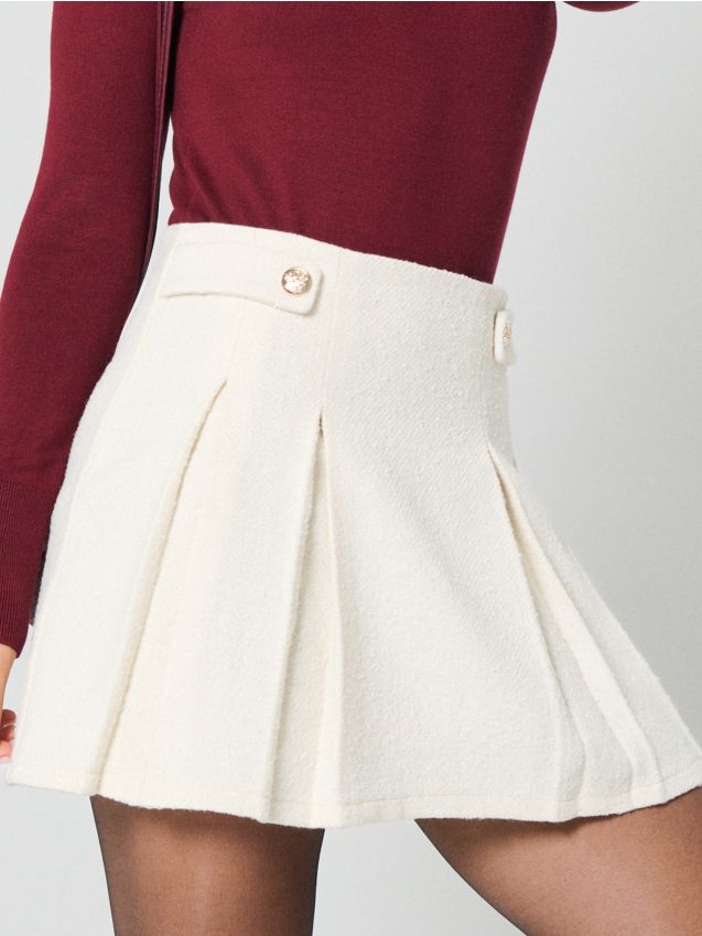 Sinsay - Mini sukňa so záhybmi - krémová