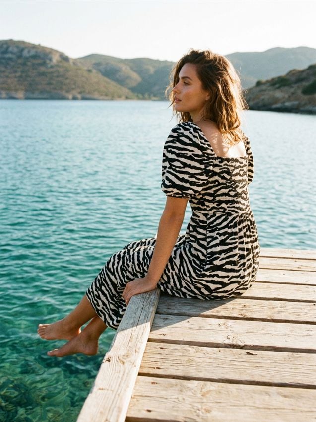 Sinsay - Rochie midi cu imprimeu și fronseuri - multicolor