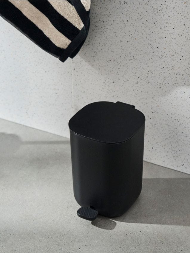 Sinsay - Coș de gunoi cu capac - negru